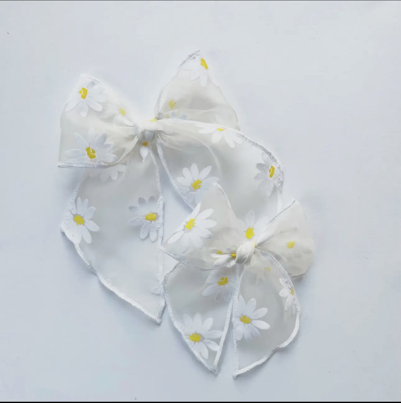 Sheer White Daisy Bow