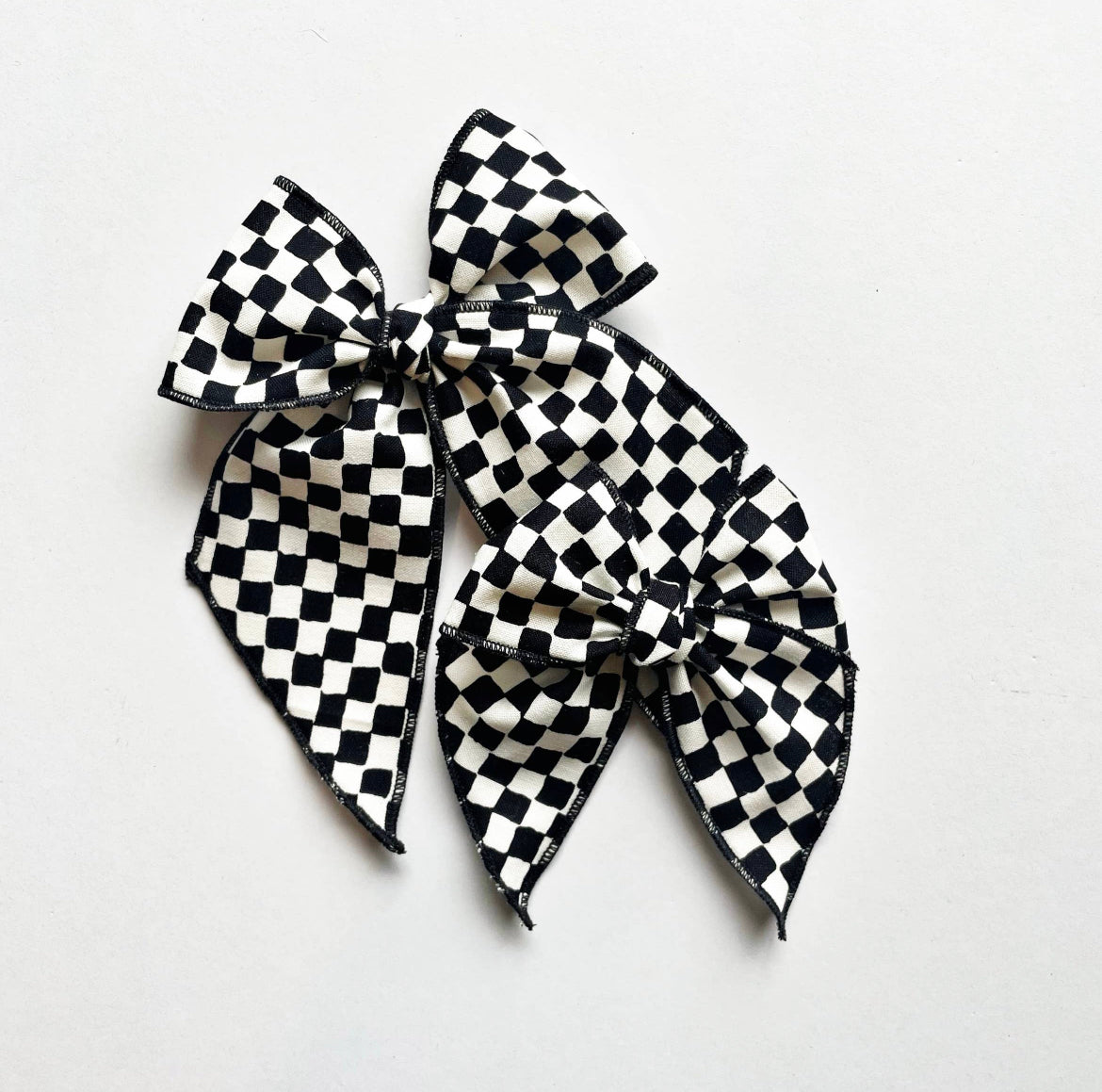 B&W Checkered Bow