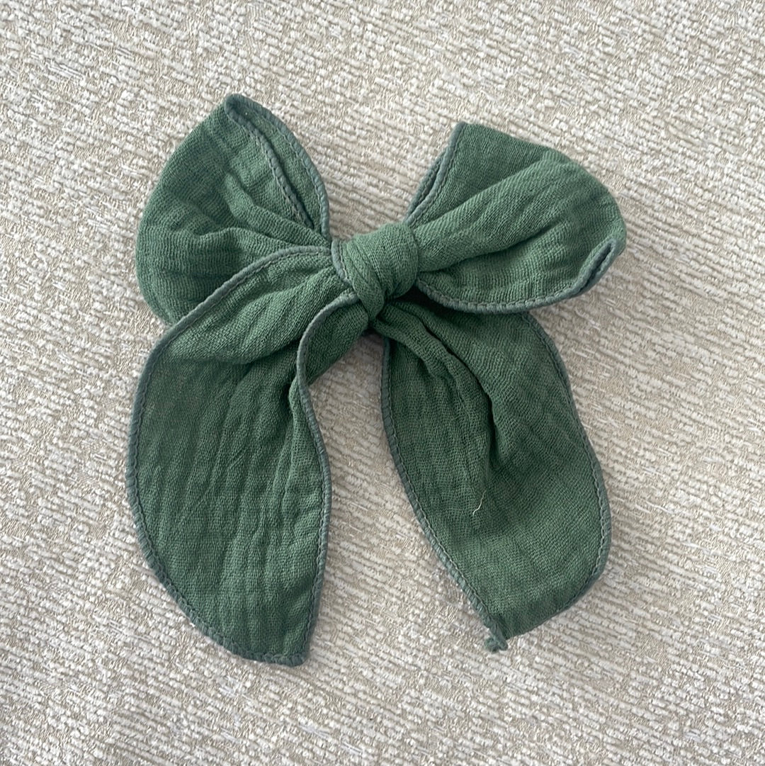 Hunter Green Bow